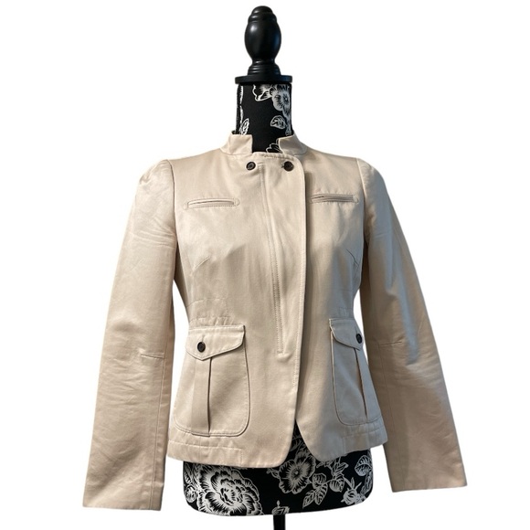 Banana Republic Military Tailored Blazer Size 4P - Picture 3 of 10